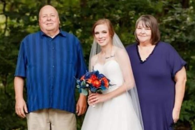 Cindy Loomis photo Cindy Loomis Attends Granddaughter's Wedding after Ankle Treatment